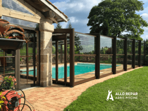 Article comment nettoyer son abri de piscine - Allo Repar Abris Piscine